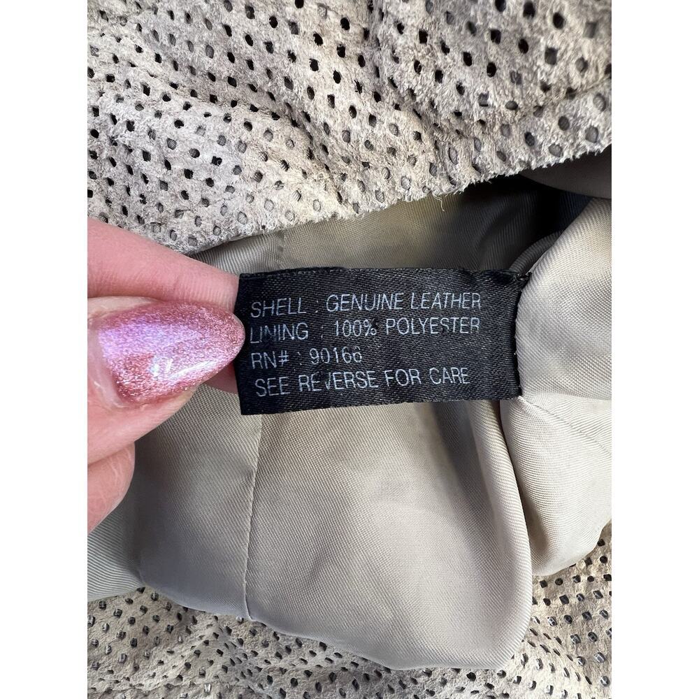 Vintage Womyn 100% Leather Cutout Jacket Perforated Women's‎ Size Small - Picture 11 of 11